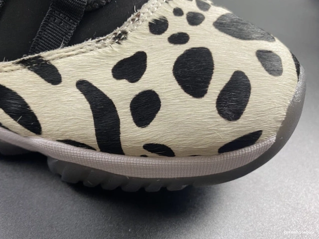ANIMAL AIR INSTINCT 11 JORDAN AR0715-010 0715